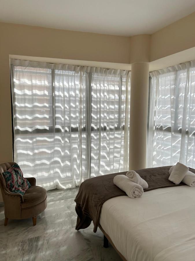 Atico Triana Con Piscina Privada Apartment Seville Ngoại thất bức ảnh